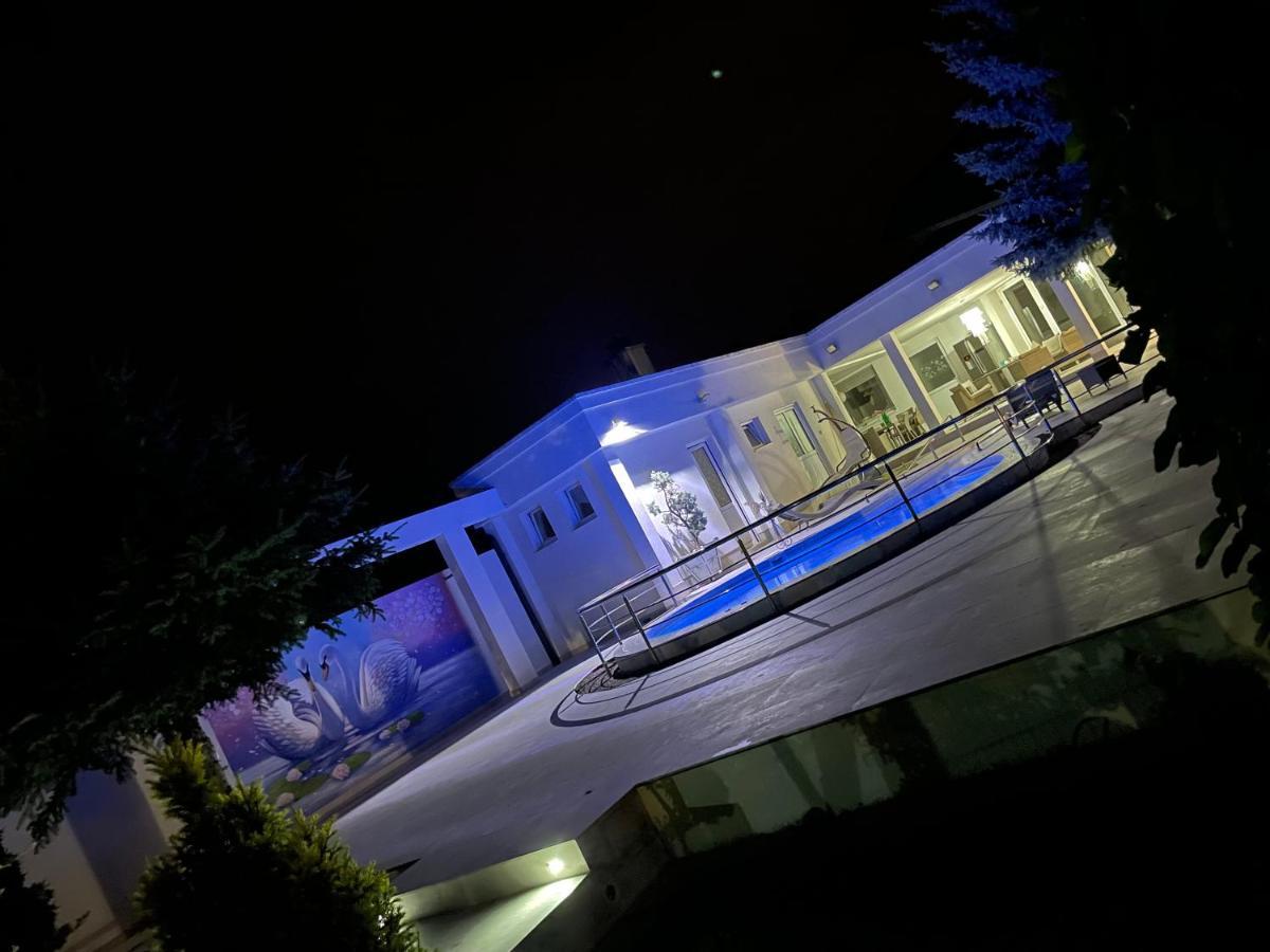 Villa Fruska Gora Klub Krstasice Irig Exterior foto